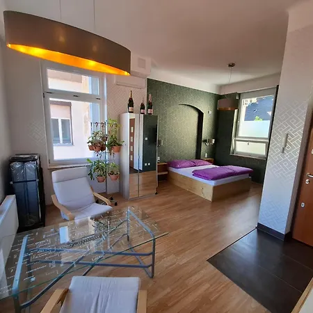 Luxypano - Your Lucky Day Budapest